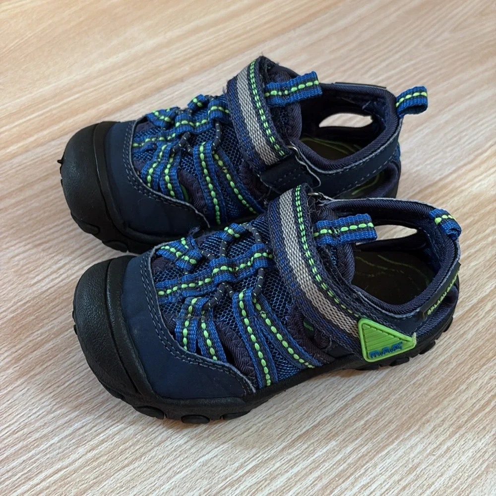 M.A.P. Slash safe shoes blue green Velcro